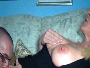 Un tipo se folla a su caliente y sucia mamá alemana