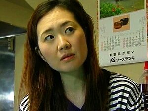MILF japonesa disfruta de sexo caliente