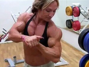 Posición de gimnasio de Klaudia Larson