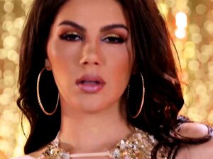 Xander Corvus - Spa para amas de casa cachondas