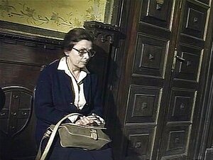 Mónica fortalece el confesionario
