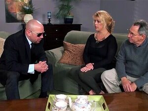 Chica de pueblo pequeño, mentalidad de gran polla