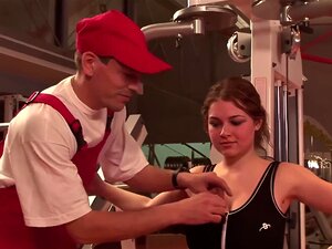 Mira Naked & Funny - 1211 [1080p 60fps] ahora! - Broma, Tetas Grandes,