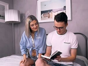 Bookworm recibe un premio sexual