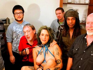 ¡Zorra embarazada de gangbang anal con fiesta de bukkake de tatuajes!