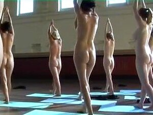 Yoga Desnudo
