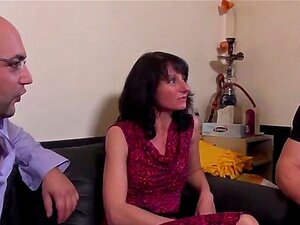 Monica G. vecina madura flaca caliente