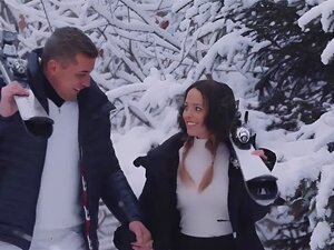 ¡Mira a una pareja caliente en la nieve ahora! - Belleza, Sexo