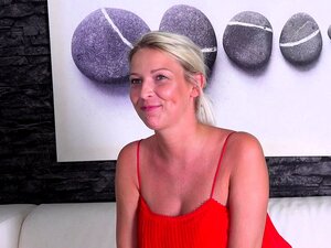 Dama de rojo es follada duro en casting