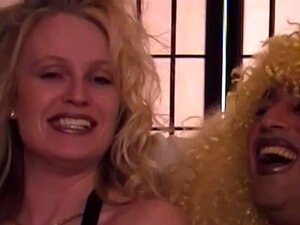 Voy a darle duro a tu culo de sissy